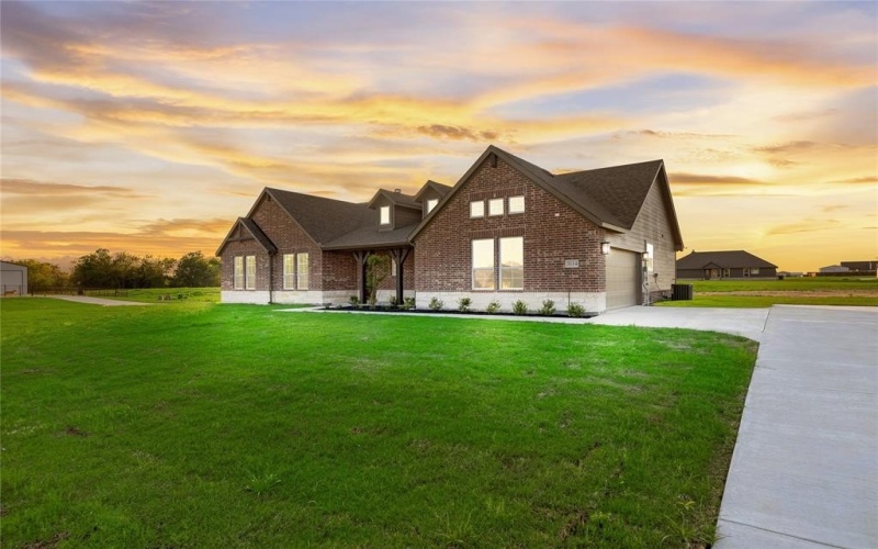 3114 White Oak Road, Oak Ridge, TX 75161, 4 Bedrooms Bedrooms, ,2 BathroomsBathrooms,Residential,For Sale,3114 White Oak Road,20842315