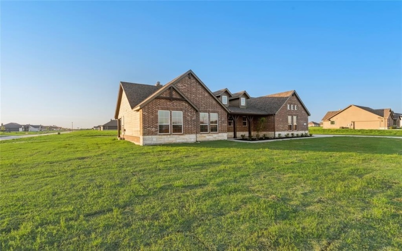 3114 White Oak Road, Oak Ridge, TX 75161, 4 Bedrooms Bedrooms, ,2 BathroomsBathrooms,Residential,For Sale,3114 White Oak Road,20842315