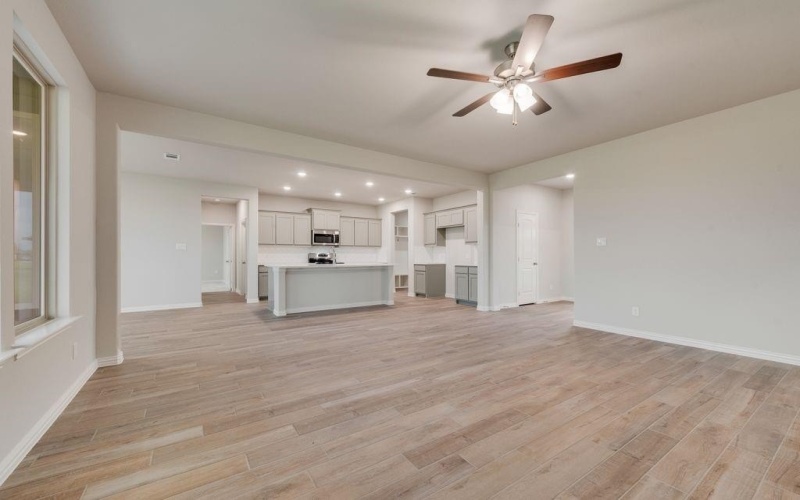 3105 White Oak Road, Oak Ridge, TX 75161, 3 Bedrooms Bedrooms, ,2 BathroomsBathrooms,Residential,For Sale,3105 White Oak Road,20842328