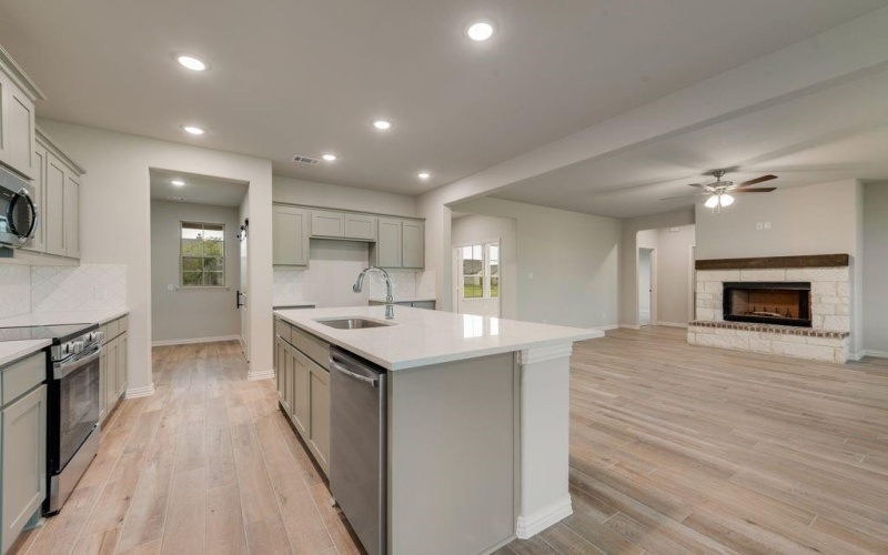 3105 White Oak Road, Oak Ridge, TX 75161, 3 Bedrooms Bedrooms, ,2 BathroomsBathrooms,Residential,For Sale,3105 White Oak Road,20842328