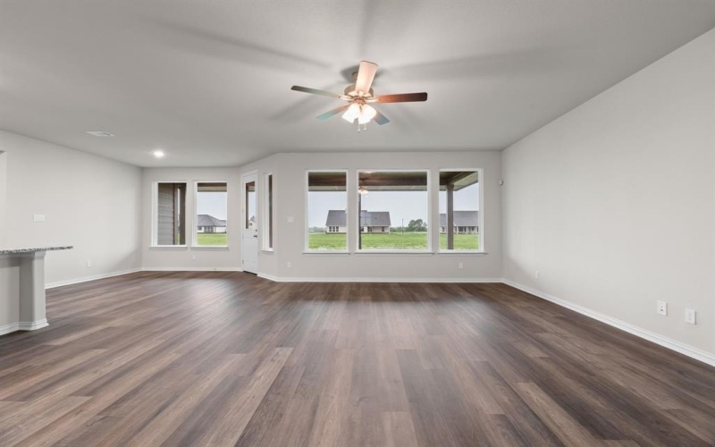 3103 White Oak Road, Oak Ridge, TX 75161, 4 Bedrooms Bedrooms, ,2 BathroomsBathrooms,Residential,For Sale,3103 White Oak Road,20842334