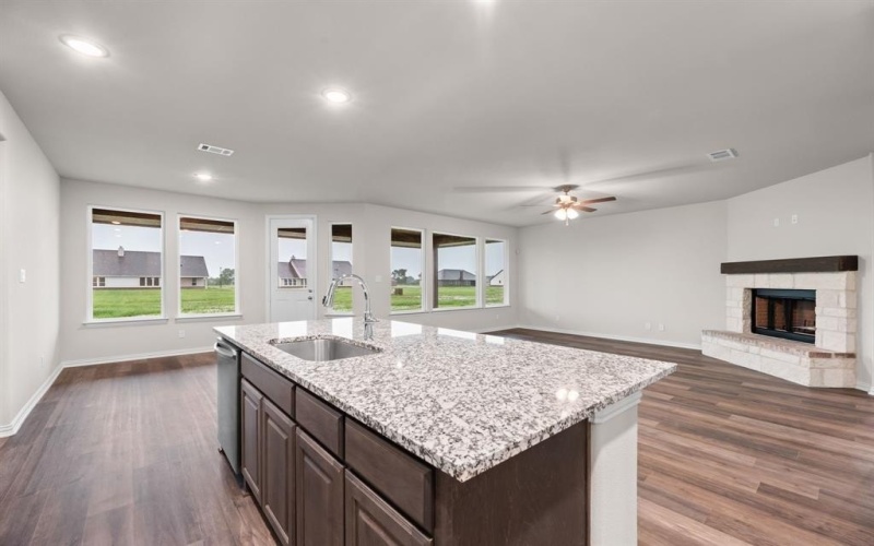 3103 White Oak Road, Oak Ridge, TX 75161, 4 Bedrooms Bedrooms, ,2 BathroomsBathrooms,Residential,For Sale,3103 White Oak Road,20842334