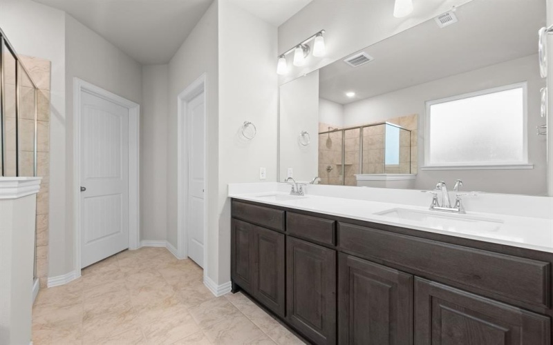 3103 White Oak Road, Oak Ridge, TX 75161, 4 Bedrooms Bedrooms, ,2 BathroomsBathrooms,Residential,For Sale,3103 White Oak Road,20842334