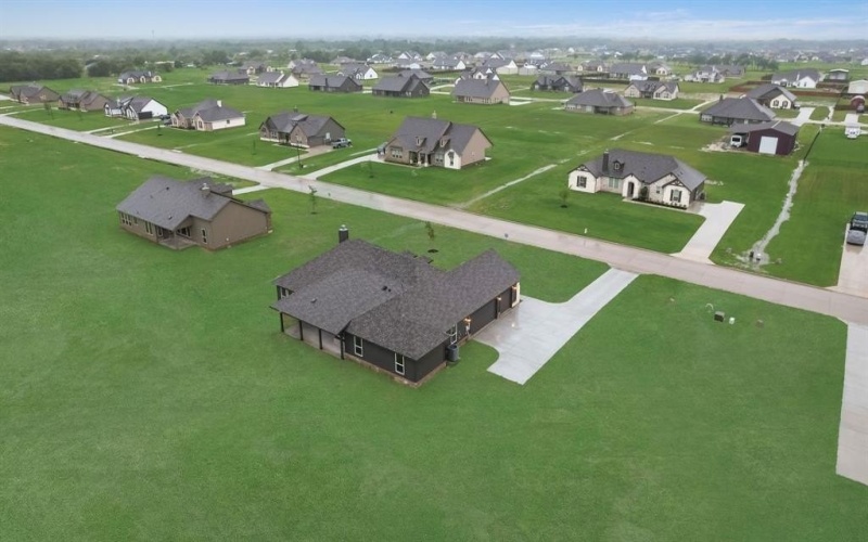 3103 White Oak Road, Oak Ridge, TX 75161, 4 Bedrooms Bedrooms, ,2 BathroomsBathrooms,Residential,For Sale,3103 White Oak Road,20842334