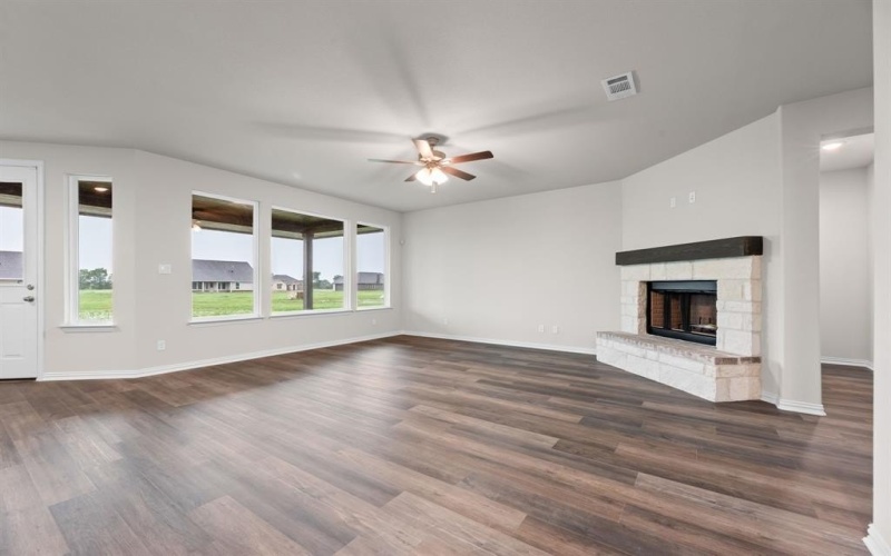 3103 White Oak Road, Oak Ridge, TX 75161, 4 Bedrooms Bedrooms, ,2 BathroomsBathrooms,Residential,For Sale,3103 White Oak Road,20842334