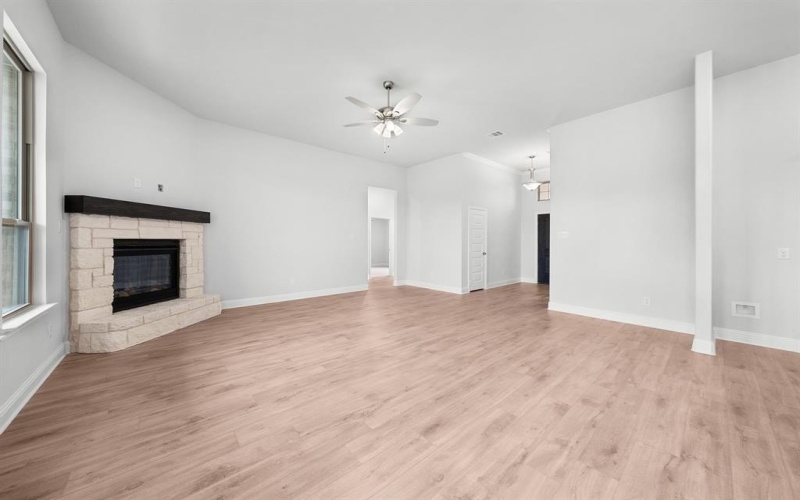 8292 Honeywell, Greenville, TX 75402, 4 Bedrooms Bedrooms, ,2 BathroomsBathrooms,Residential,For Sale,8292 Honeywell,0,20843088