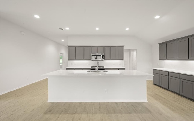 400 Basalt Drive, Azle, TX 76020, 4 Bedrooms Bedrooms, ,3 BathroomsBathrooms,Residential,For Sale,400 Basalt Drive,20843170