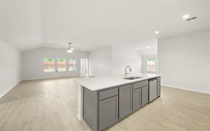 400 Basalt Drive, Azle, TX 76020, 4 Bedrooms Bedrooms, ,3 BathroomsBathrooms,Residential,For Sale,400 Basalt Drive,20843170