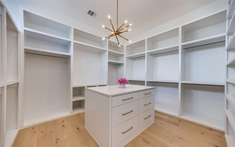 7706 Chatsworth Place, Dallas, TX 75230, 4 Habitaciones Habitaciones , ,5 BañosBaños,Residential,En Venta,7706 Chatsworth Place,20843214