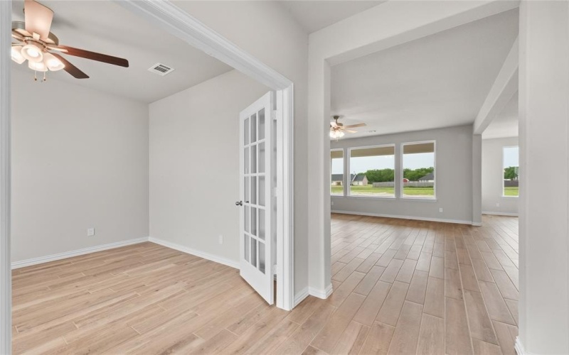 9 Louis Road, Sherman, TX 75090, 3 Habitaciones Habitaciones , ,2 BañosBaños,Residential,En Venta,9 Louis Road,20843359