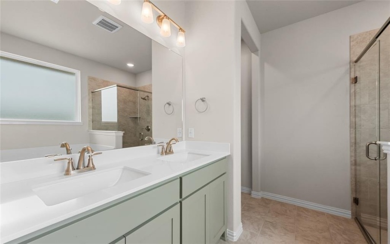 9 Louis Road, Sherman, TX 75090, 3 Habitaciones Habitaciones , ,2 BañosBaños,Residential,En Venta,9 Louis Road,20843359
