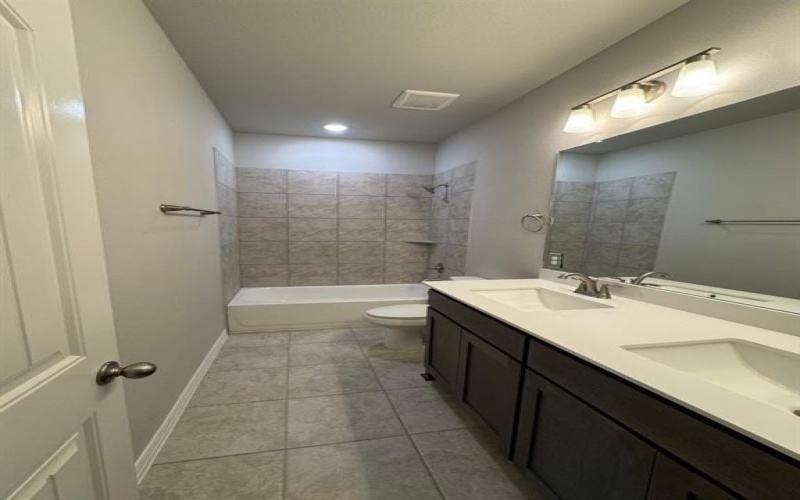 5 Louis Road, Sherman, TX 75090, 4 Habitaciones Habitaciones , ,2 BañosBaños,Residential,En Venta,5 Louis Road,20843377