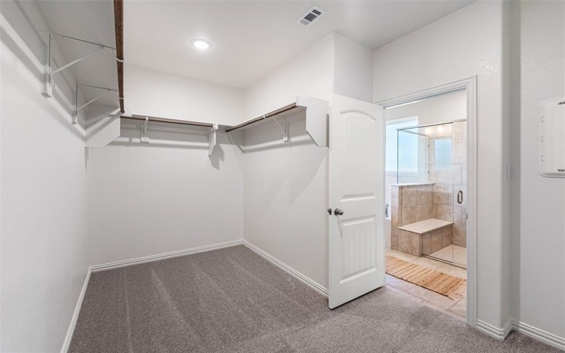 5 Louis Road, Sherman, TX 75090, 4 Habitaciones Habitaciones , ,2 BañosBaños,Residential,En Venta,5 Louis Road,0,20843377