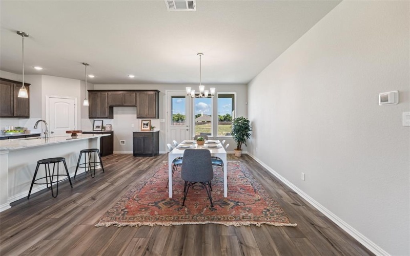 5 Louis Road, Sherman, TX 75090, 4 Habitaciones Habitaciones , ,2 BañosBaños,Residential,En Venta,5 Louis Road,0,20843377