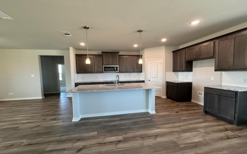 5 Louis Road, Sherman, TX 75090, 4 Habitaciones Habitaciones , ,2 BañosBaños,Residential,En Venta,5 Louis Road,20843377