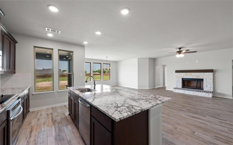 1 Louis Road, Sherman, TX 75090, 4 Bedrooms Bedrooms, ,3 BathroomsBathrooms,Residential,For Sale,1 Louis Road,20843391