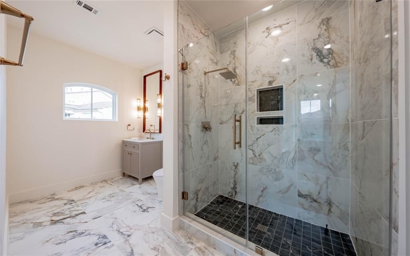 2026 Portofino Drive, Rockwall, TX 75032, 3 Habitaciones Habitaciones , ,3 BañosBaños,Residential,En Venta,2026 Portofino Drive,20843453