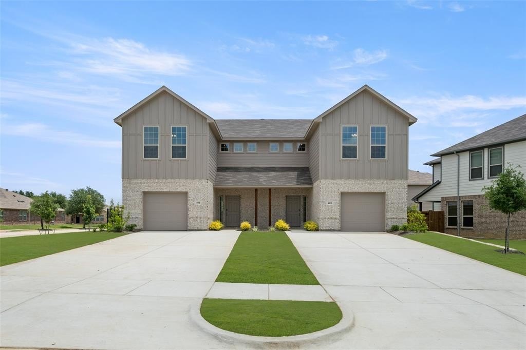 401-403 Saddle Lane, Denton, TX 76205, 8 Bedrooms Bedrooms, ,5 BathroomsBathrooms,Residential Multi Family,For Sale,401-403 Saddle Lane,0,20844049