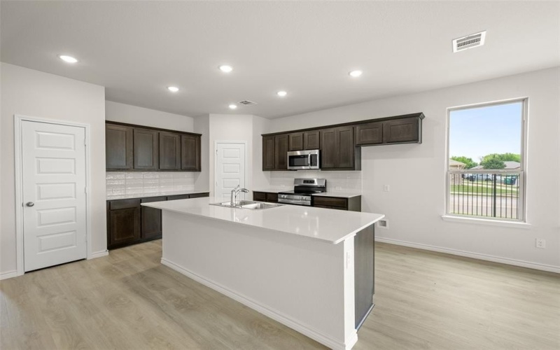 401-403 Saddle Lane, Denton, TX 76205, 8 Bedrooms Bedrooms, ,5 BathroomsBathrooms,Residential Multi Family,For Sale,401-403 Saddle Lane,0,20844049