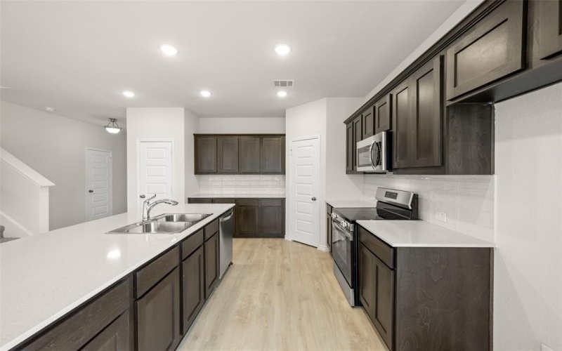 401-403 Saddle Lane, Denton, TX 76205, 8 Bedrooms Bedrooms, ,5 BathroomsBathrooms,Residential Multi Family,For Sale,401-403 Saddle Lane,0,20844049