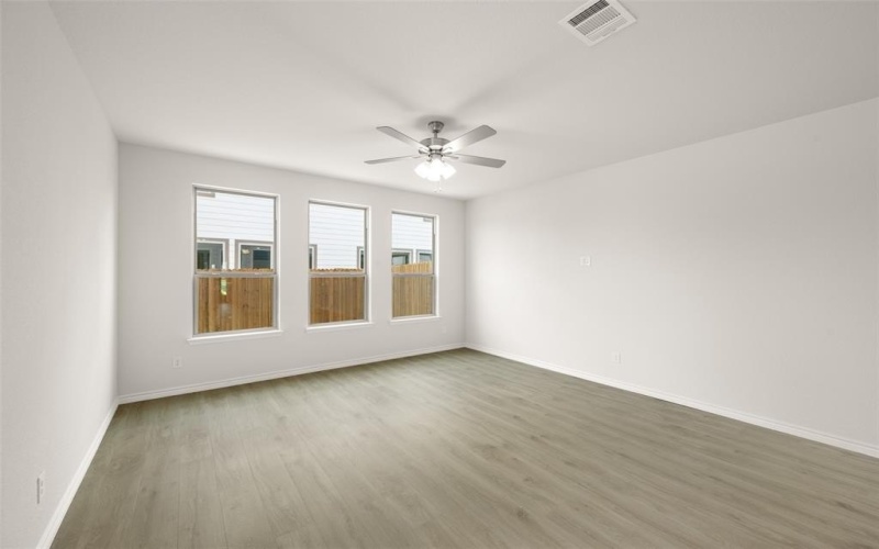 401-403 Saddle Lane, Denton, TX 76205, 8 Bedrooms Bedrooms, ,5 BathroomsBathrooms,Residential Multi Family,For Sale,401-403 Saddle Lane,0,20844049