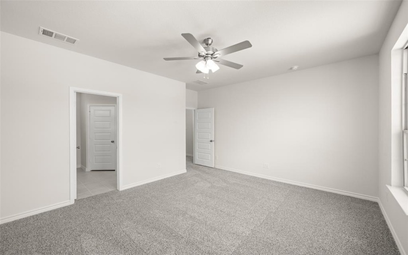401-403 Saddle Lane, Denton, TX 76205, 8 Bedrooms Bedrooms, ,5 BathroomsBathrooms,Residential Multi Family,For Sale,401-403 Saddle Lane,0,20844049