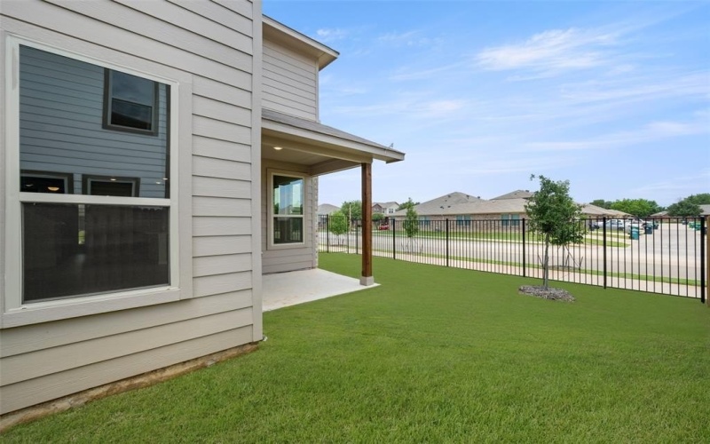 401-403 Saddle Lane, Denton, TX 76205, 8 Bedrooms Bedrooms, ,5 BathroomsBathrooms,Residential Multi Family,For Sale,401-403 Saddle Lane,0,20844049