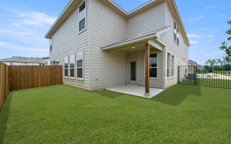 401-403 Saddle Lane, Denton, TX 76205, 8 Bedrooms Bedrooms, ,5 BathroomsBathrooms,Residential Multi Family,For Sale,401-403 Saddle Lane,0,20844049