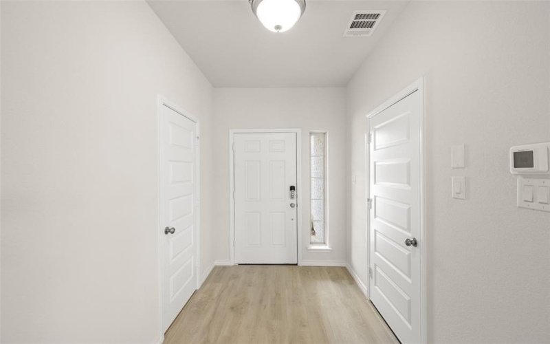401-403 Saddle Lane, Denton, TX 76205, 8 Bedrooms Bedrooms, ,5 BathroomsBathrooms,Residential Multi Family,For Sale,401-403 Saddle Lane,0,20844049