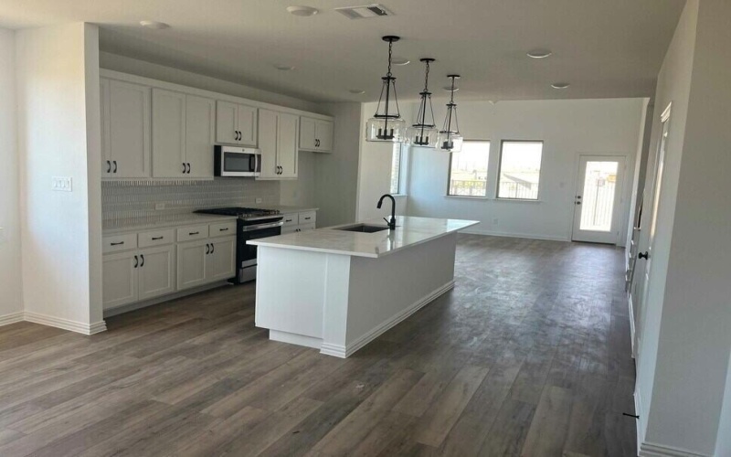 14111 Harden Street, Pilot Point, TX 76258, 5 Bedrooms Bedrooms, ,5 BathroomsBathrooms,Residential,For Sale,14111 Harden Street,20846871