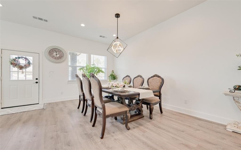 327 Lovers Lane, Terrell, TX 75160, 4 Habitaciones Habitaciones , ,3 BañosBaños,Residential,En Venta,327 Lovers Lane,20844827