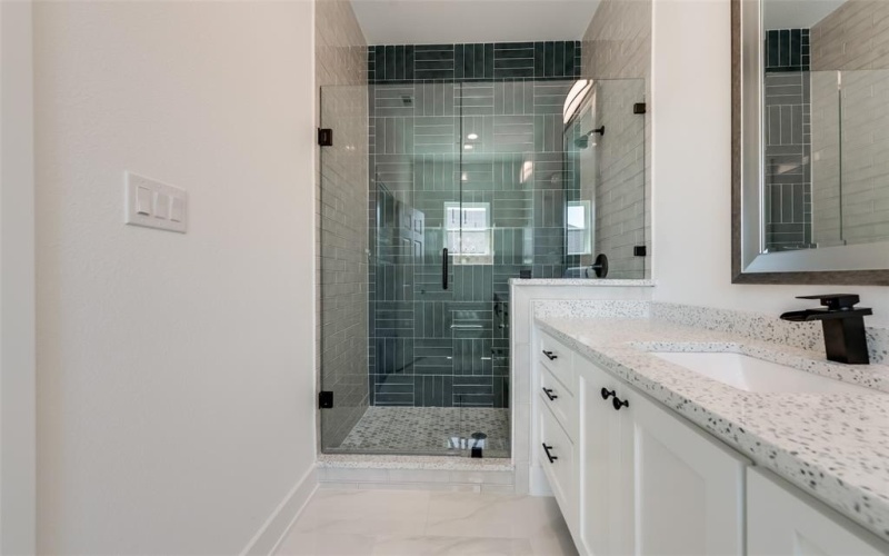 327 Lovers Lane, Terrell, TX 75160, 4 Habitaciones Habitaciones , ,3 BañosBaños,Residential,En Venta,327 Lovers Lane,20844827