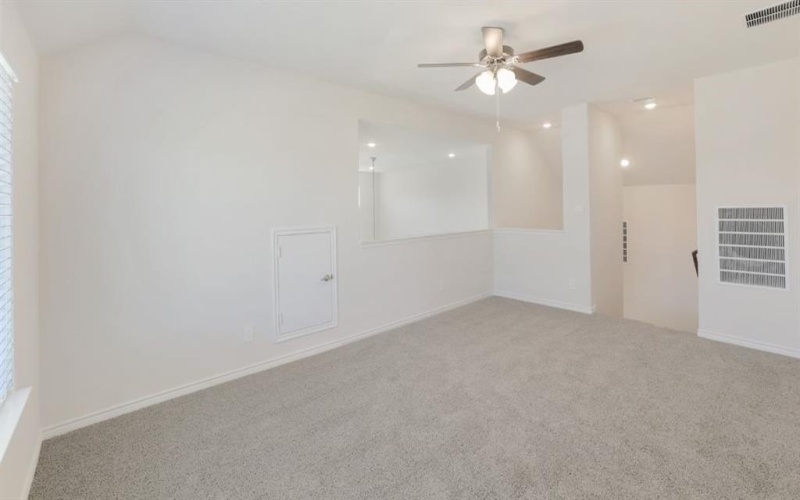 9216 Cessna Ave, McKinney, TX 75071, 4 Bedrooms Bedrooms, ,3 BathroomsBathrooms,Residential,For Sale,9216 Cessna Ave,20847457