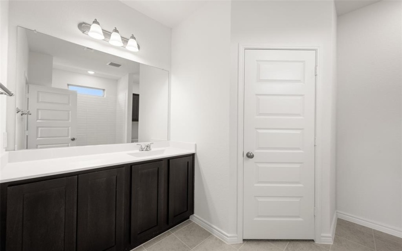 400-402 Wrangler Lane, Denton, TX 76205, 8 Habitaciones Habitaciones , ,5 BañosBaños,Residential Multi Family,En Venta,400-402 Wrangler Lane,20844832