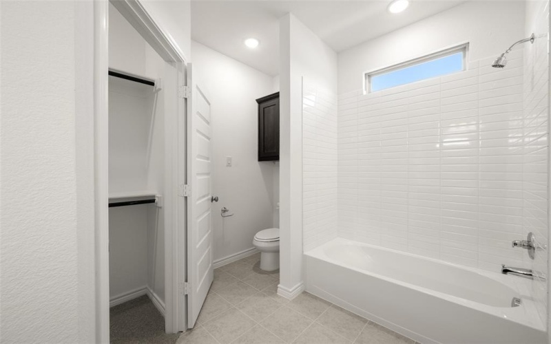 400-402 Wrangler Lane, Denton, TX 76205, 8 Habitaciones Habitaciones , ,5 BañosBaños,Residential Multi Family,En Venta,400-402 Wrangler Lane,20844832