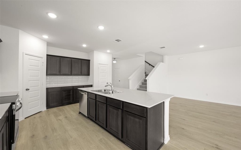 400-402 Wrangler Lane, Denton, TX 76205, 8 Habitaciones Habitaciones , ,5 BañosBaños,Residential Multi Family,En Venta,400-402 Wrangler Lane,20844832