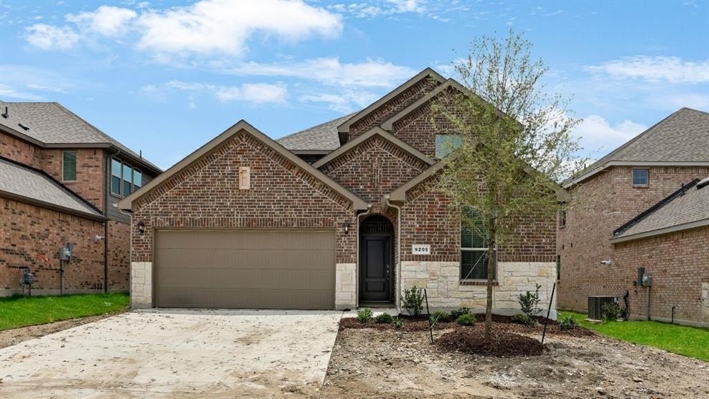 9205 Cessna Ave., McKinney, TX 75071, 4 Bedrooms Bedrooms, ,3 BathroomsBathrooms,Residential,For Sale,9205 Cessna Ave.,20847531