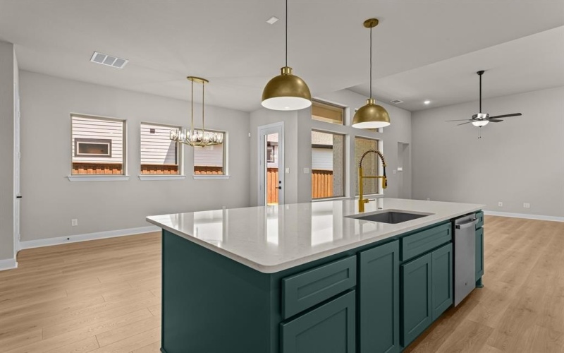 13845 Wembley Bend Way, Fort Worth, TX 76008, 3 Habitaciones Habitaciones , ,2 BañosBaños,Residential,En Venta,13845 Wembley Bend Way,20844937