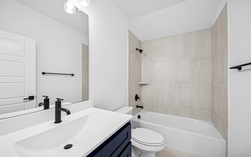 2033 Rolling Oaks Drive, Fort Worth, TX 76008, 4 Habitaciones Habitaciones , ,3 BañosBaños,Residential,En Venta,2033 Rolling Oaks Drive,20845022