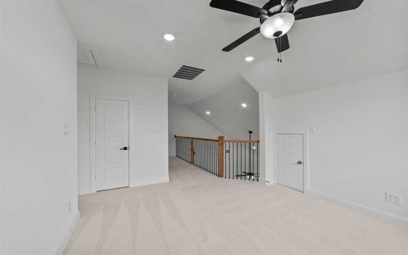 2806 Neidman Drive, Mansfield, TX 76063, 4 Bedrooms Bedrooms, ,3 BathroomsBathrooms,Residential,For Sale,2806 Neidman Drive,20845211