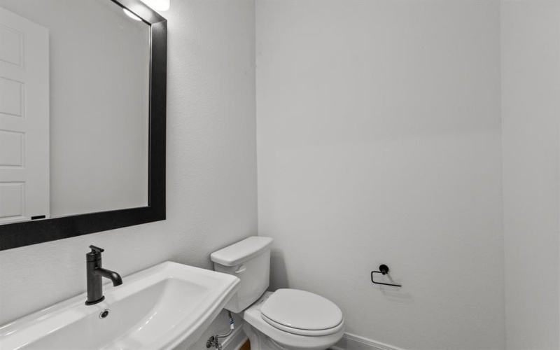 2806 Neidman Drive, Mansfield, TX 76063, 4 Bedrooms Bedrooms, ,3 BathroomsBathrooms,Residential,For Sale,2806 Neidman Drive,20845211