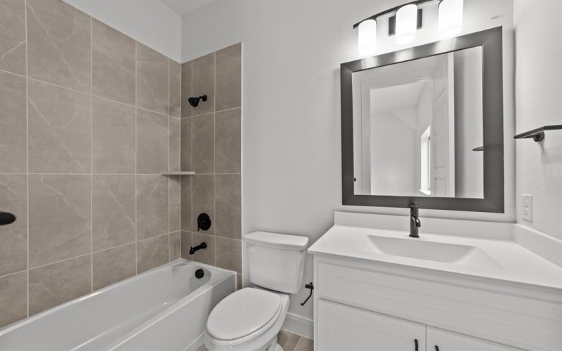 2806 Neidman Drive, Mansfield, TX 76063, 4 Bedrooms Bedrooms, ,3 BathroomsBathrooms,Residential,For Sale,2806 Neidman Drive,20845211