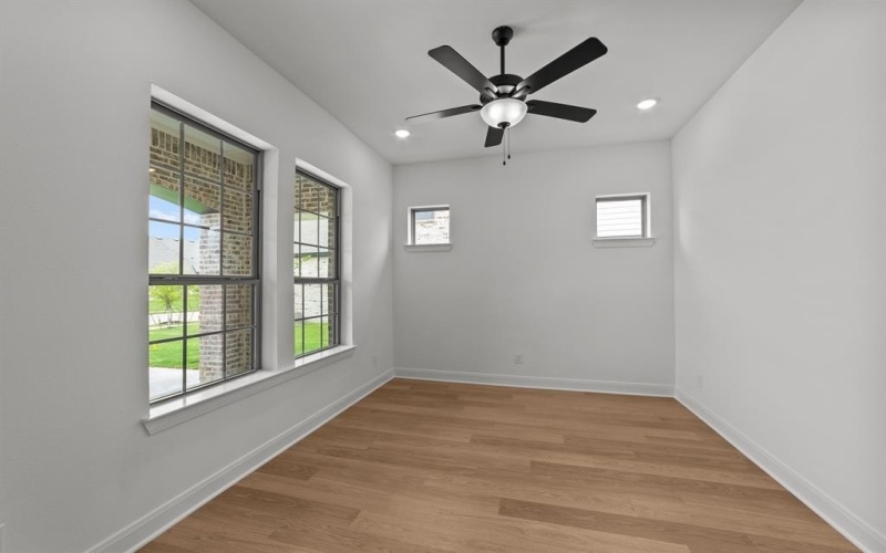 2806 Neidman Drive, Mansfield, TX 76063, 4 Bedrooms Bedrooms, ,3 BathroomsBathrooms,Residential,For Sale,2806 Neidman Drive,20845211