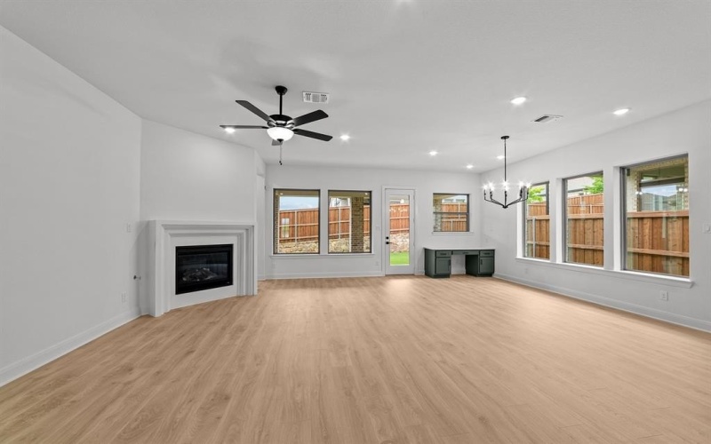 602 Lundy Lane, Mansfield, TX 76063, 3 Habitaciones Habitaciones , ,2 BañosBaños,Residential,En Venta,602 Lundy Lane,20845228