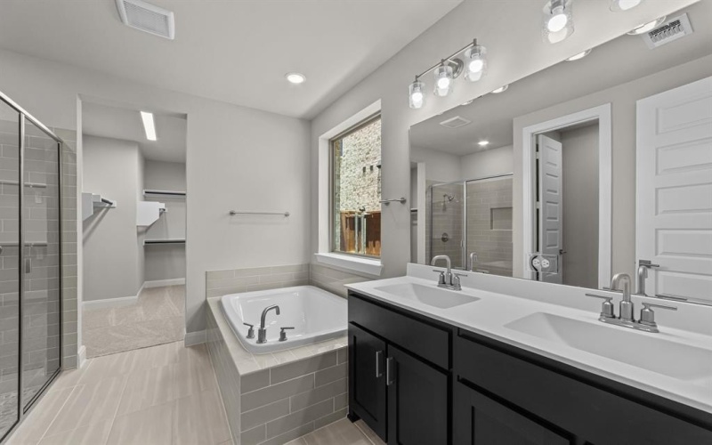 6200 Escarpment Drive, Fort Worth, TX 76112, 4 Habitaciones Habitaciones , ,3 BañosBaños,Residential,En Venta,6200 Escarpment Drive,20848672