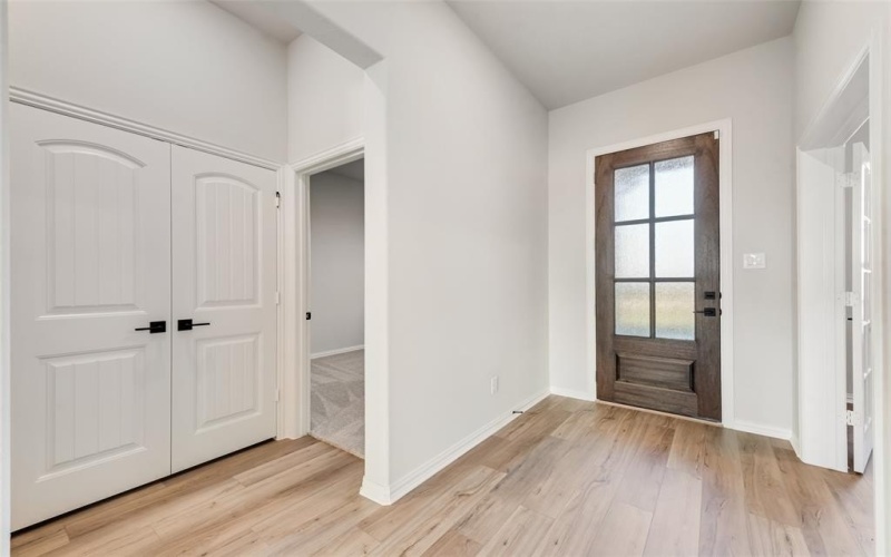 1590 County Road 200, Valley View, TX 76272, 5 Bedrooms Bedrooms, ,5 BathroomsBathrooms,Residential,For Sale,1590 County Road 200,20846121