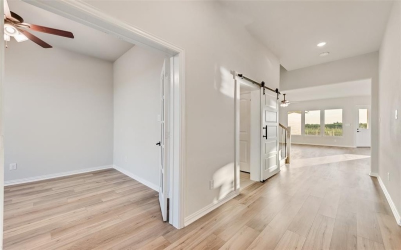 1590 County Road 200, Valley View, TX 76272, 5 Bedrooms Bedrooms, ,5 BathroomsBathrooms,Residential,For Sale,1590 County Road 200,20846121