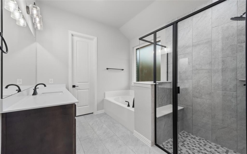 3915 Southern Oaks Drive, Royse City, TX 75189, 4 Habitaciones Habitaciones , ,3 BañosBaños,Residential,En Venta,3915 Southern Oaks Drive,20846132