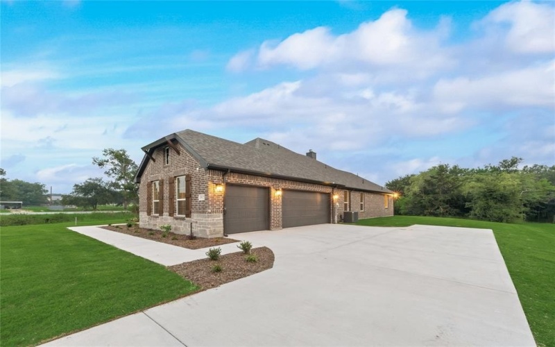 3915 Southern Oaks Drive, Royse City, TX 75189, 4 Habitaciones Habitaciones , ,3 BañosBaños,Residential,En Venta,3915 Southern Oaks Drive,20846132