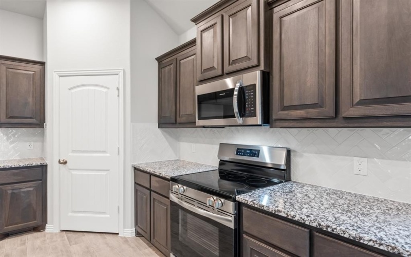 1237 Comal Lane, Springtown, TX 76082, 4 Bedrooms Bedrooms, ,2 BathroomsBathrooms,Residential,For Sale,1237 Comal Lane,20846177